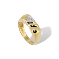 Anello chevalier da uomo in oro giallo 18 kt con diamante naturale G VS e dettaglio in oro bianco – 6.10 g – 0.10 ct – Idee Preziose dal 1987 - IP.AK18M/31D